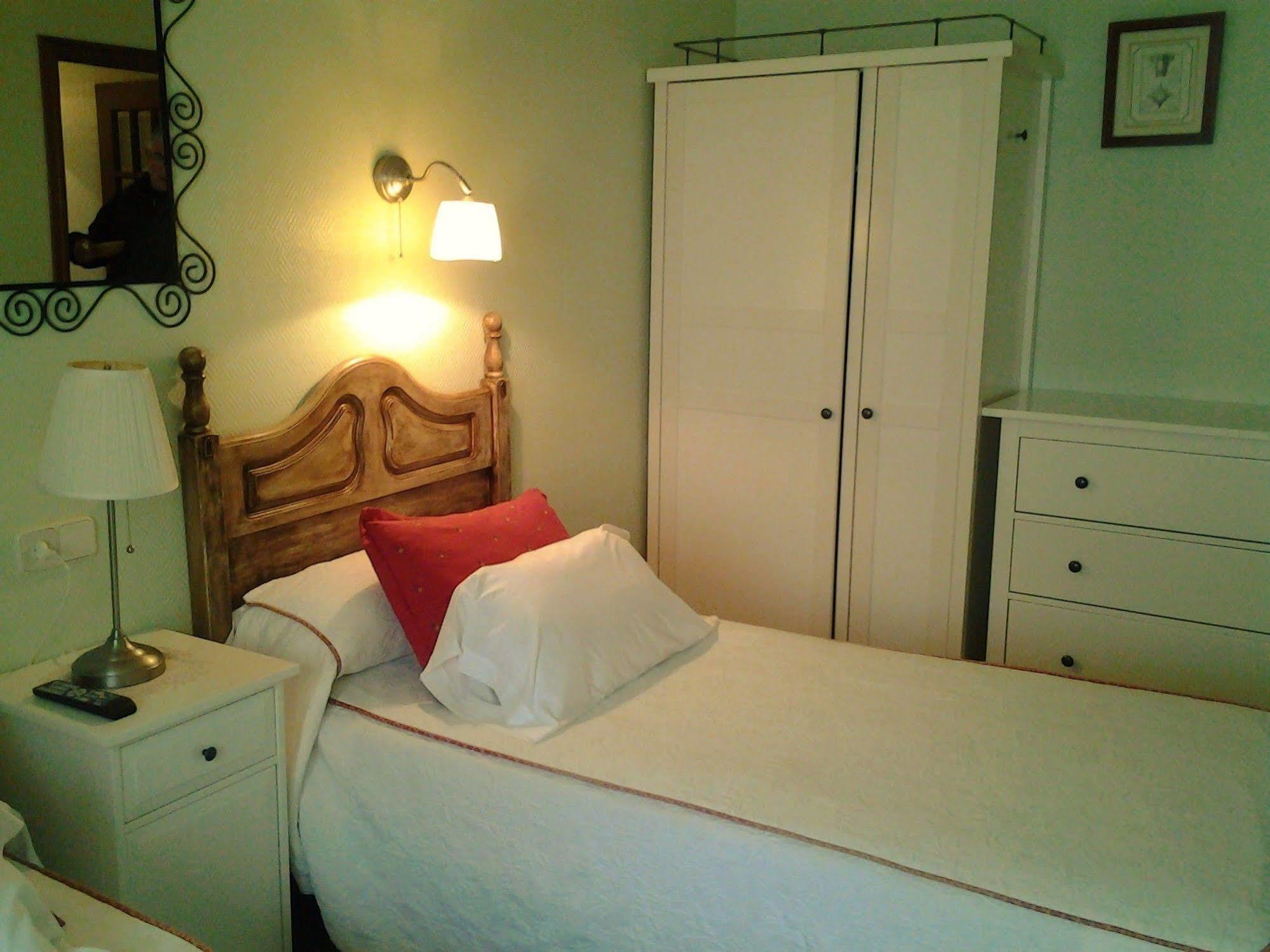 Hostal Martin - Sanabria Ribadelago Luaran gambar